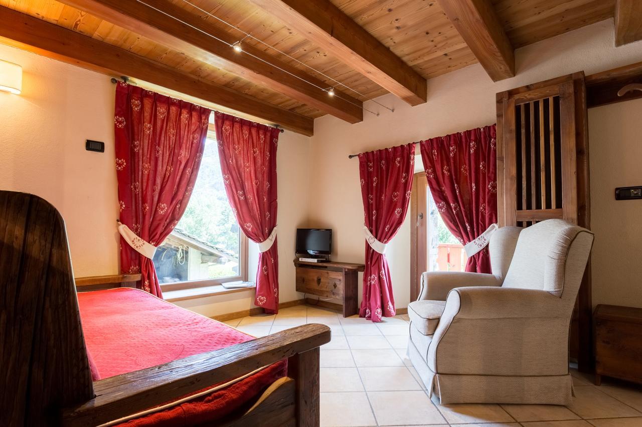 Le Petit Coeur Residence De Montagne La Salle Eksteriør billede